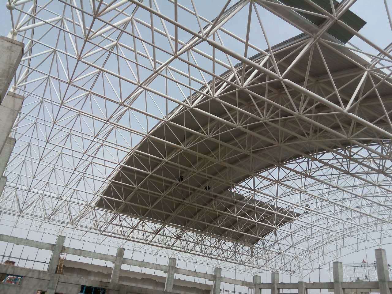 那曲青岛一汽网架

